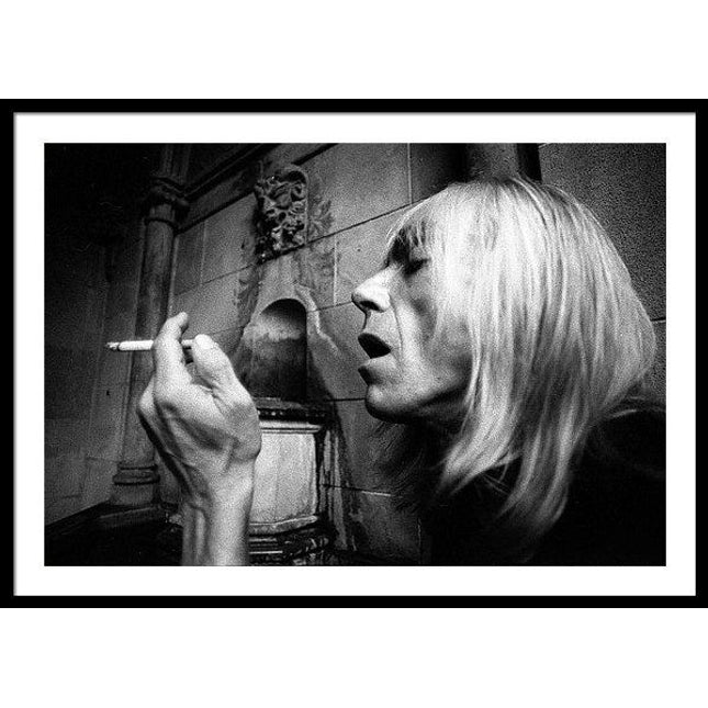 iggy-pop-portrait-at-chateau-marmont-hotel-in-los-angeles