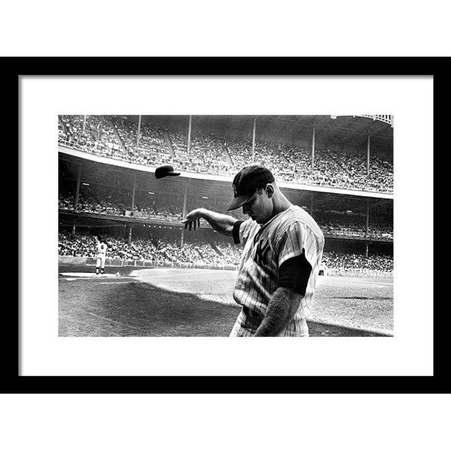 new-york-yankees-mickey-mantle-mlb-legend-baseball-framed-print