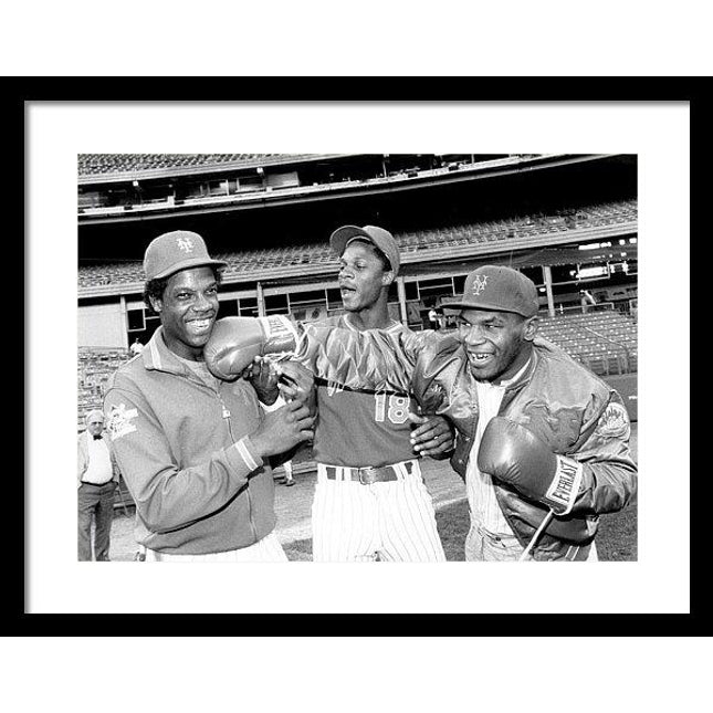 new-york-mets-dwight-gooden-laughs-off-framed-print