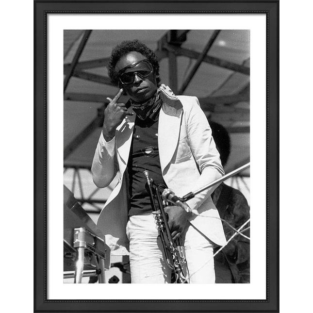 jazz-musician-miles-davis-framed-print