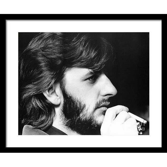 the-beatles-ringo-starr-in-1972-at-the-premiere-of-the-film-born-to-boogie