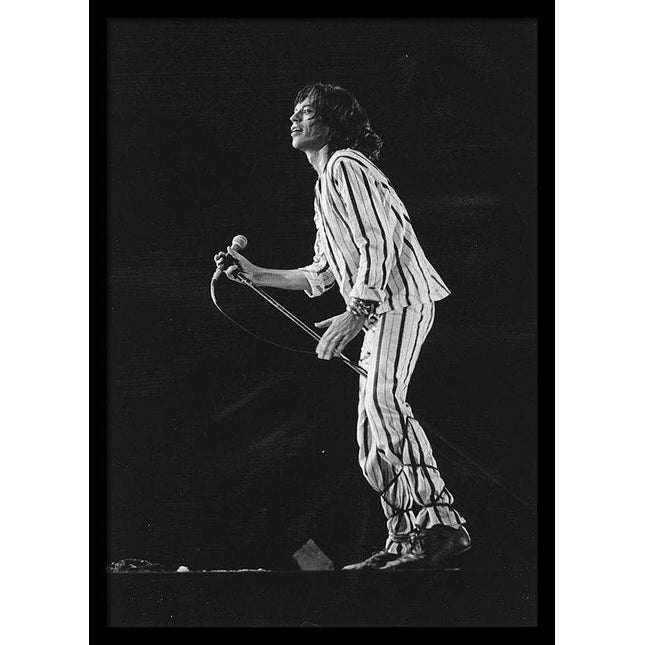 mick-jagger-performs-onstage-in-1975-in-san-francisco