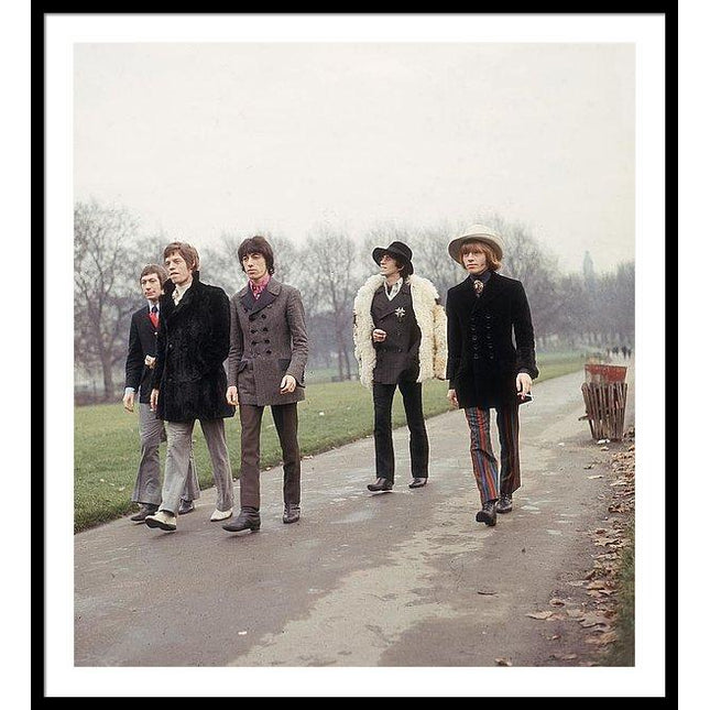 the-rolling-stones-take-a-stroll-in-a-london-park
