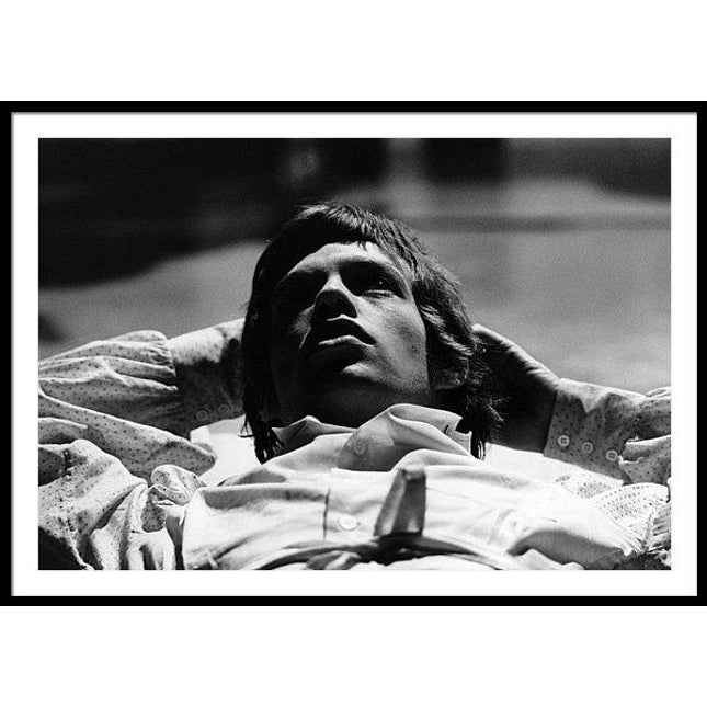mick-jagger-posed-on-set-of-ready-steady-go-tv-show