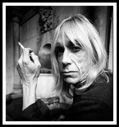 iggy-pop-portrait-at-chateau-marmont-hotel-in-los-angeles-1