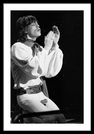 mick-jagger-on-stage-at-londons-lyceum-ballroom