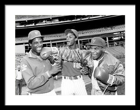 new-york-mets-dwight-gooden-laughs-off-framed-print