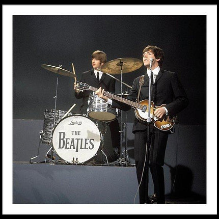photo-of-ringo-starr-and-paul-mccartney-framed-print