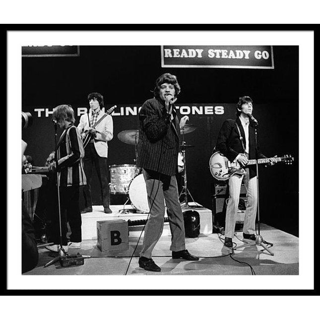 mick-jagger-keith-richards-performing-under-my-thumb