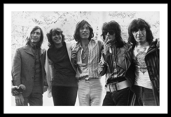 mick-jagger-the-group-pose-in-hyde-park-13th-june-1969