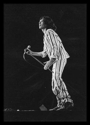 mick-jagger-performs-onstage-in-1975-in-san-francisco